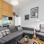 2 Bedroom flat in West Kensington